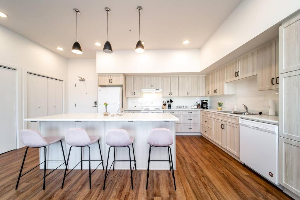 Exotic,lush,rainforest,cr,suite,king,u/g,wifi Apartment