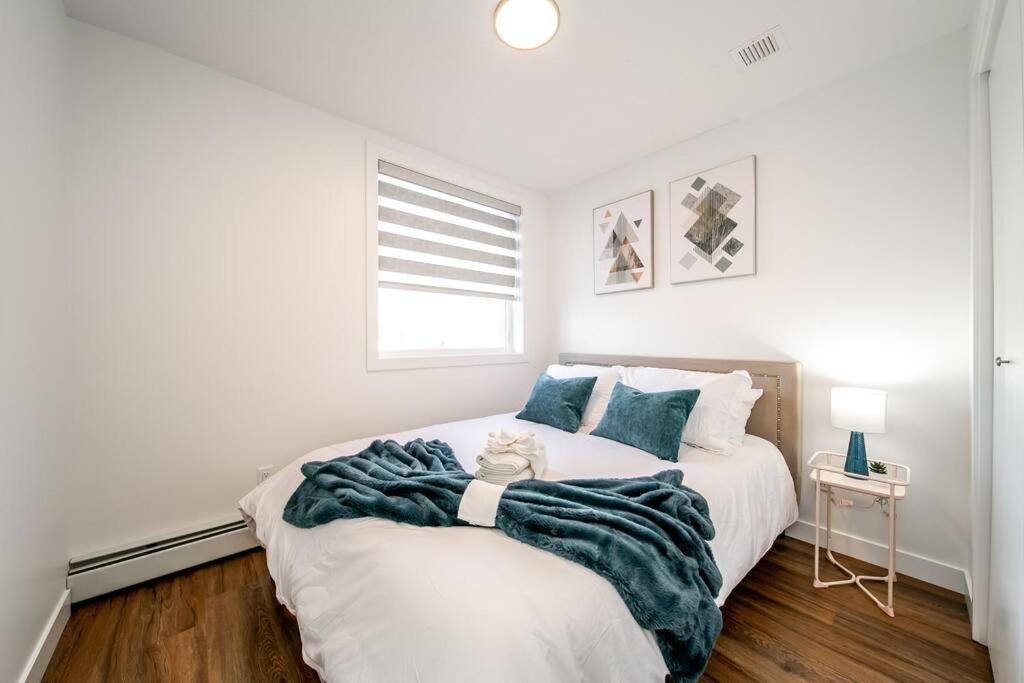 Exotic,lush,rainforest,cr,suite,king,u/g,wifi * Edmonton