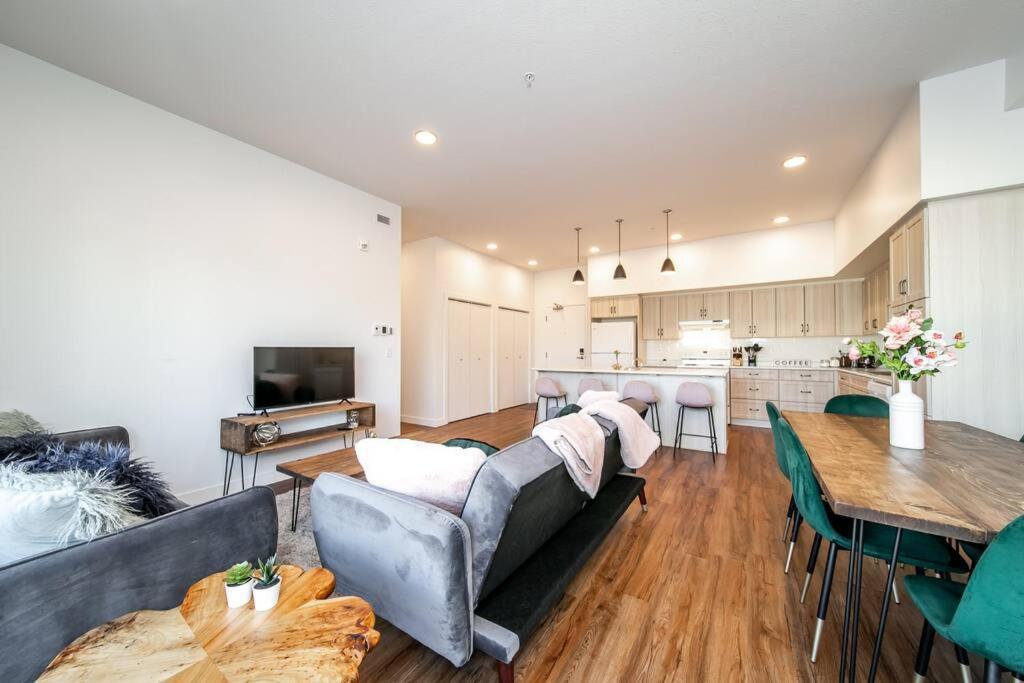 Apartment Exotic,lush,rainforest,cr,suite,king,u/g,wifi