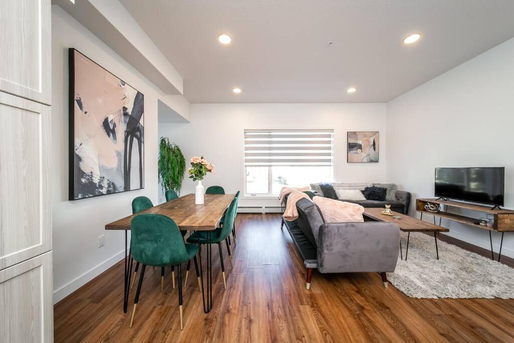 Exotic,lush,rainforest,cr,suite,king,u/g,wifi Apartment *