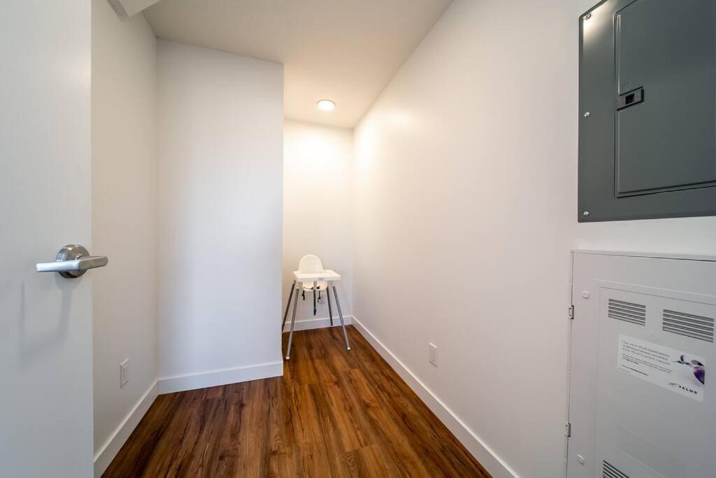 Exotic,lush,rainforest,cr,suite,king,u/g,wifi Apartment